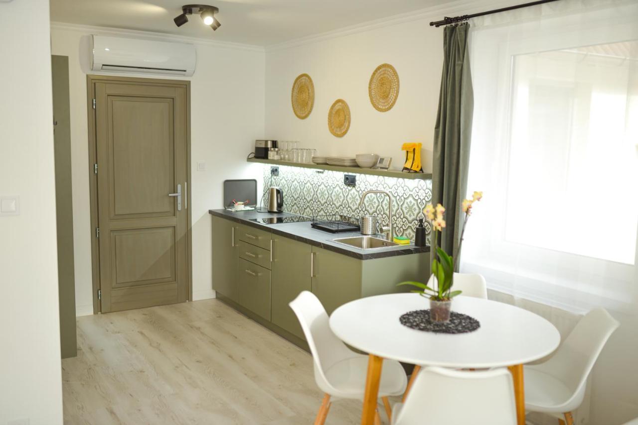 Raba92 Apartman House Екстериор снимка